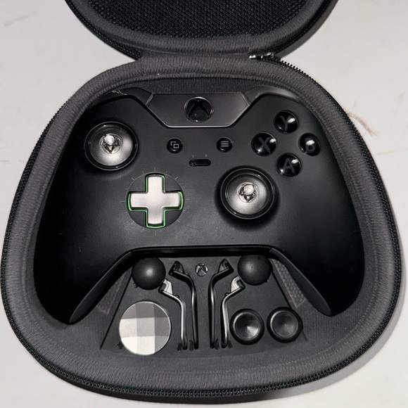 Xbox one controller elite edition - Picture 1 of 3